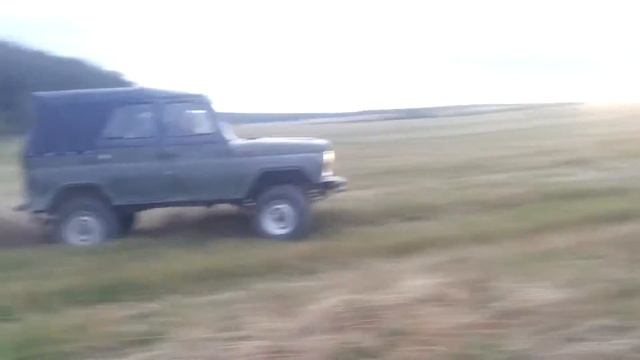 уаз против соломы