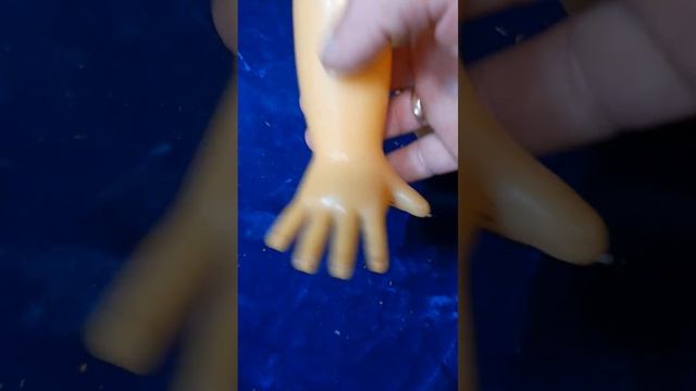 КУКЛА НИНА СССР, ХОДЯЧАЯ ! Рост 70 см. Требуется ремонт . КУКЛА ШАГАЮЩАЯ. смотреть онлайн