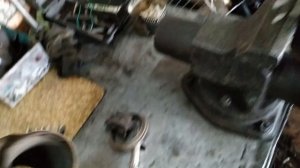 VW T5 замена передних стоек, верхних опорных подшипников