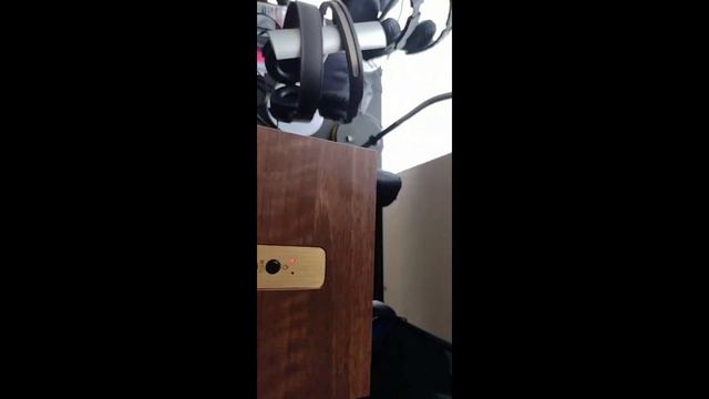 Explaining the USB port on Crosley S200 PC Speakers смотреть онлайн