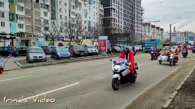 Парад Дедов Морозов на мотоциклах в Кишиневе 2020 смотреть онлайн