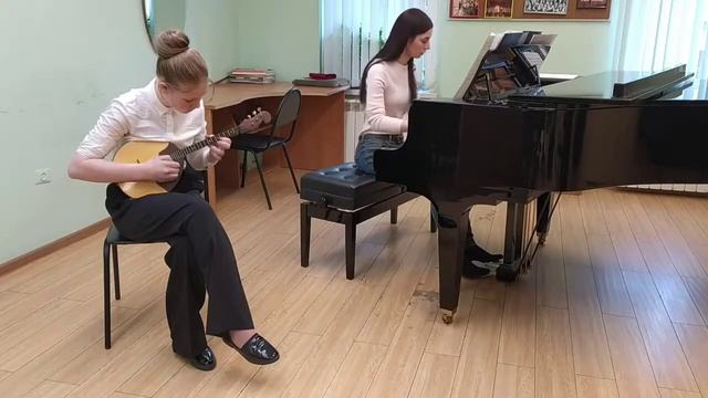 Голованова Василиса. концертмейстер Дубовицкая Лариса Евгеньевна.«Народные инструменты (соло) домра смотреть онлайн
