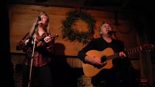Harvey Reid & Joyce Andersen - Pretty Paper смотреть онлайн