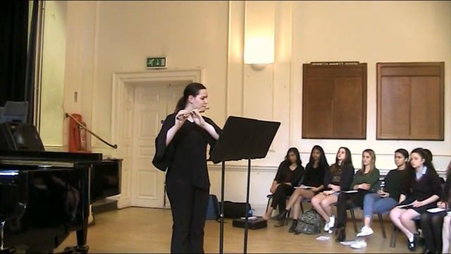 Claude Debussy, "Syrinx" for solo flute смотреть онлайн