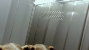 Если застрял в лифте