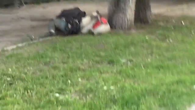 Почему человек лежит? смотреть онлайн