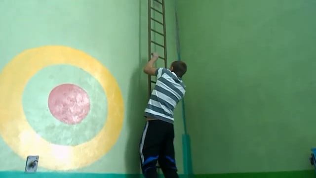 Лазание по лестнице смотреть онлайн