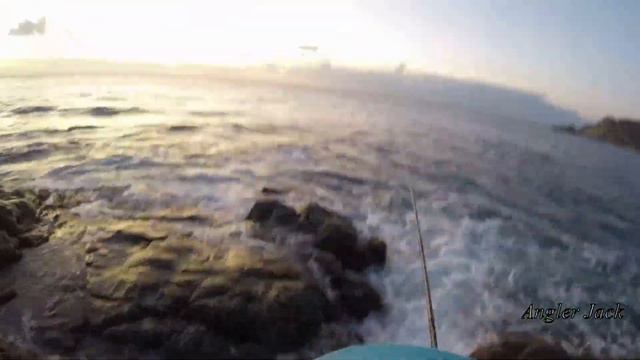 Fishing in Oman - Rock Fishing for Bonito смотреть онлайн