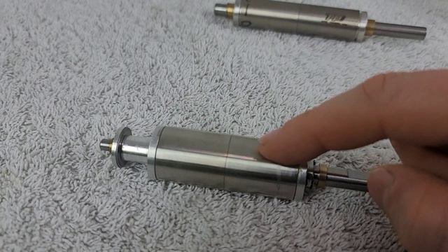 A Look Inside 2 Ridiculously FAST RC Car Brushless Motors смотреть онлайн