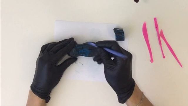 Как слепить Майского жука из остатков пластилина смотреть онлайн