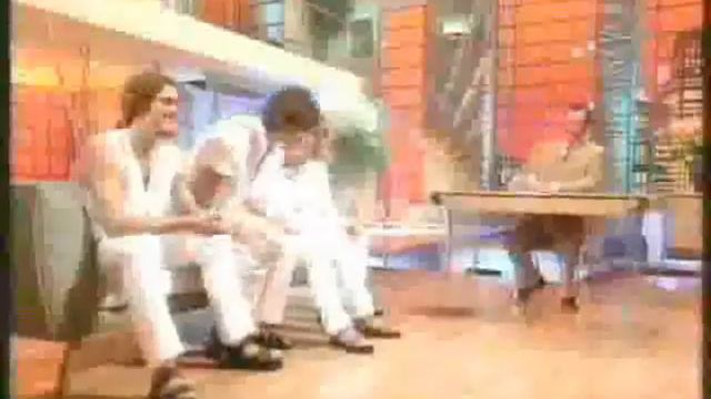 Jason Orange doing a Scooby Doo! смотреть онлайн