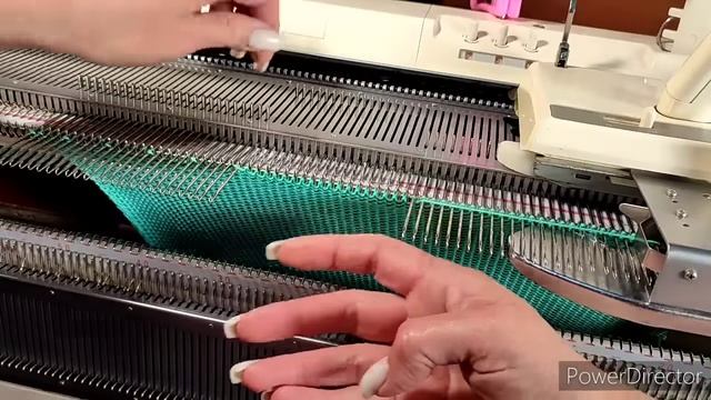 Футболка с воротником Поло и "погоном" на вязальной машине. смотреть онлайн