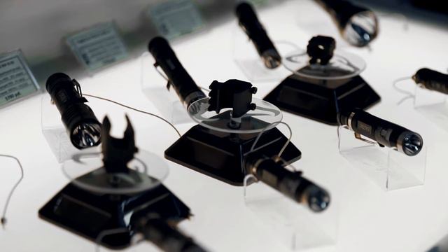 Суперфонарик на выставке Охота и Рыболовство на Руси 2017 смотреть онлайн