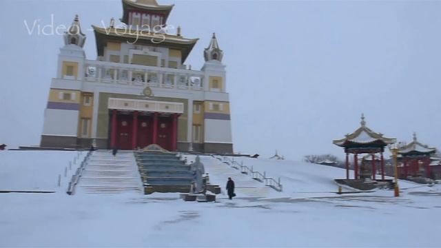 Золотая Обитель Будды Шакьямуни смотреть онлайн