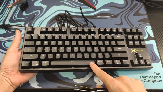 TECLADO DELUX KM13UM - SERÁ QUE É BOM? смотреть онлайн