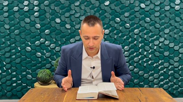 Поклонение Богу и идолам. 511-й выпуск. Слово на каждый день смотреть онлайн