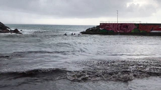 Kayak at Nervi Port (Ge) with storm ,of course. смотреть онлайн