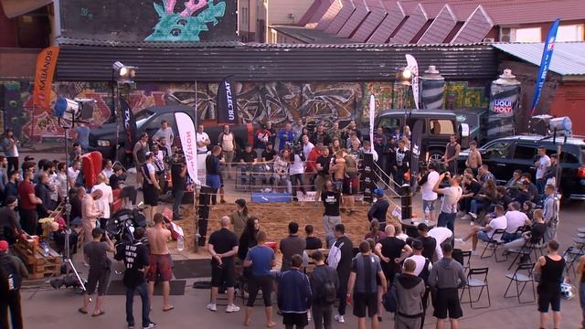 БАНДОС нарвался на Бойца ММА !!! Крутой Бой !!! смотреть онлайн