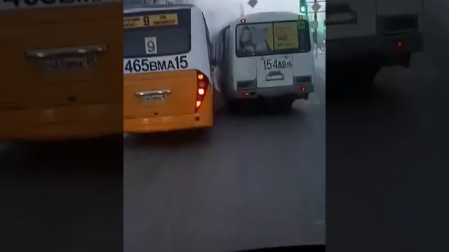 На вокзале по Сатпаева...