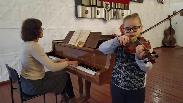 А. Філіпєнко "Курчата" Українська народна пісня "Лисичка" Виконує учениця 2 кл.,Суровацька Аліса. смотреть онлайн