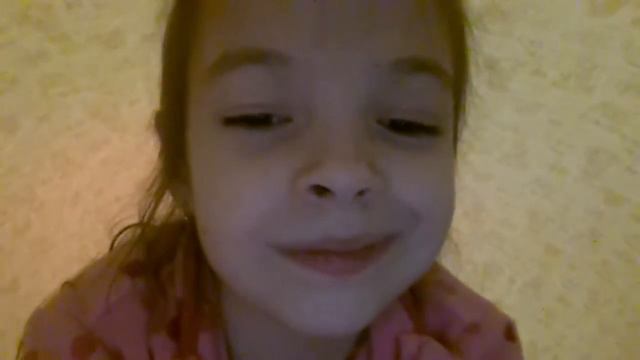 я в домике из пододеяльнике и вентилятора классный домик мягкий домик !!!!! смотреть онлайн