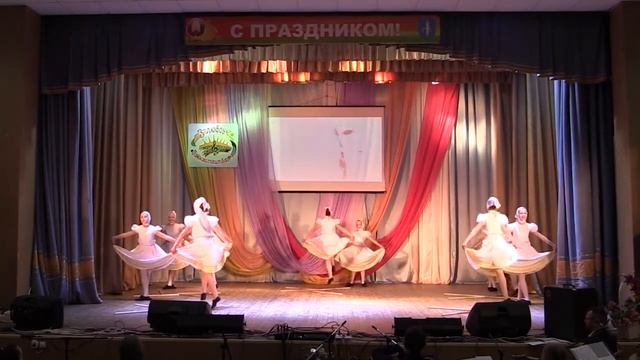 Белорусский танец-игра "Лучынкi" Исполняет ансамбль танца "Карамель" смотреть онлайн