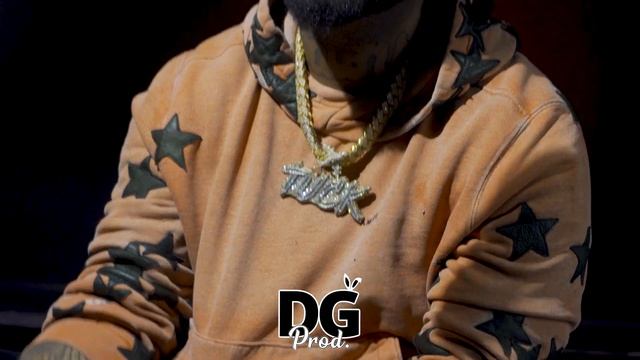 Blackout Bars Featuring @pdatuck - "Zip Em" смотреть онлайн