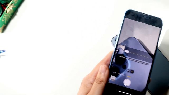 How To Use iPhone 13 / iPhone 13 Pro Camera! (Complete Beginners Guide) смотреть онлайн