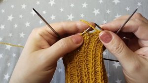 Удобная резинка, которая держит форму носков, и не растягивается.