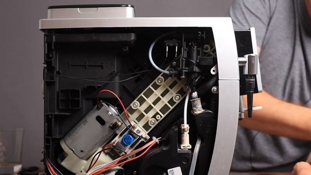 DeLonghi ECAM Fully Automatic Coffee Machine Repair | No Water Fix смотреть онлайн