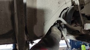 Замена наконечников и тяг рулевой рейки FORD Focus 2