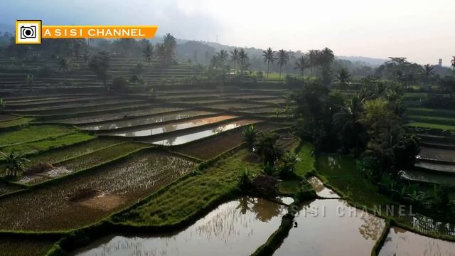 Pramodhawardani: Perempuan di Balik Sejarah Candi Borobudur & Prambanan смотреть онлайн