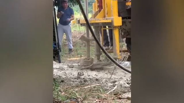 Буровая установка УРБ МОЗБТ в Африке смотреть онлайн