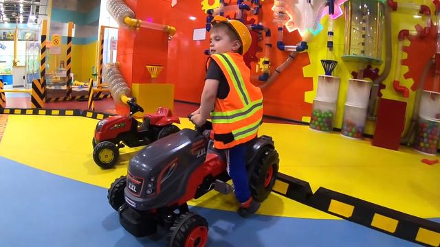 Город строителей| ТЦ Ривьера смотреть онлайн