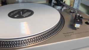 Краткий обзор Technics SL-1600 с картриджем EPS 270
