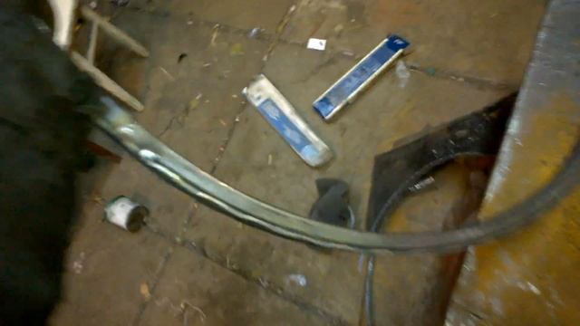 Большая буржуйка для большого гаража с разводкой на батареи. Первая часть смотреть онлайн