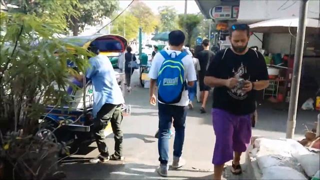 Прогулка по Бангкоку. Буддийские монахи #17 смотреть онлайн