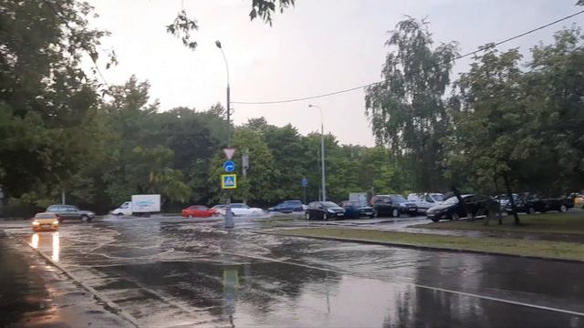 Московское дождевое море смотреть онлайн