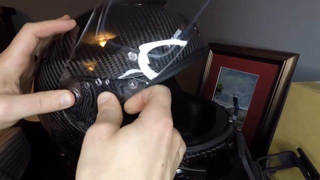 Scorpion EXO-ST1400 Visor Removal and Install смотреть онлайн