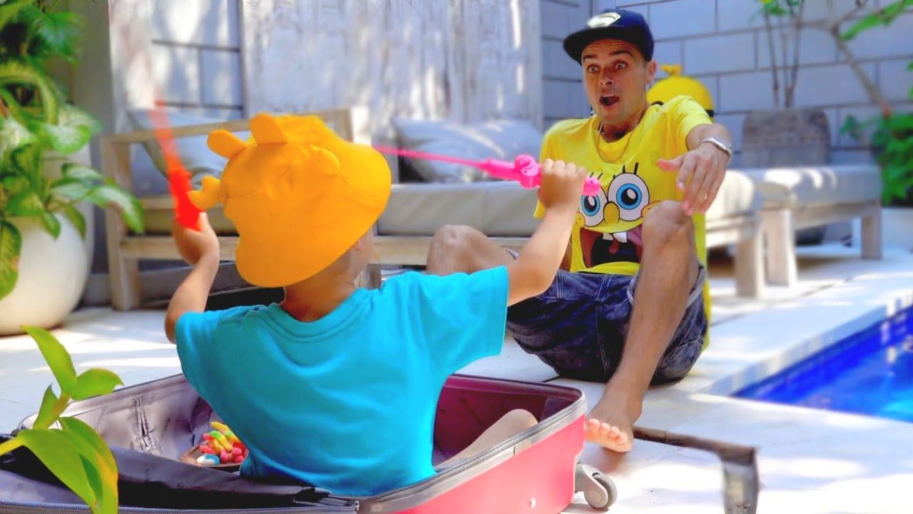 Марк любит играть с папой Сборник детских видео от Mark King смотреть онлайн