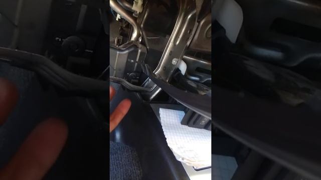 Снятие центральной панели на Митсубиси Паджеро спорт 2 смотреть онлайн