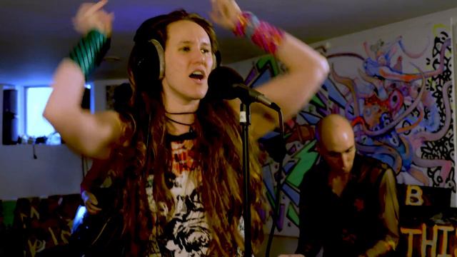 Sweet Boy by Hurricane Holly Tiny Desk 2024 смотреть онлайн