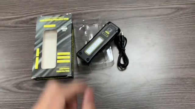 Многофункциональный фонарь с powerbank Type-C смотреть онлайн