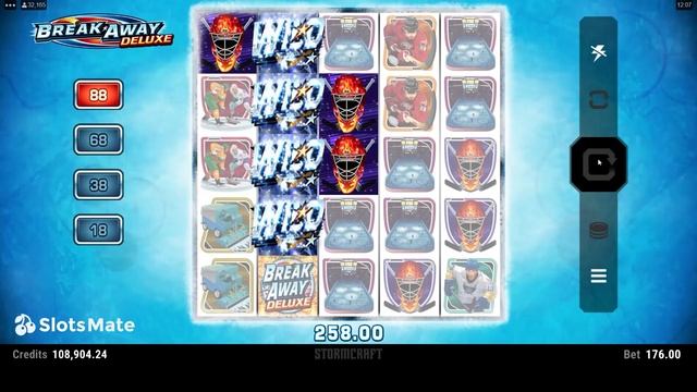 Break Away Deluxe Slot By MicroGaming (Desktop View)