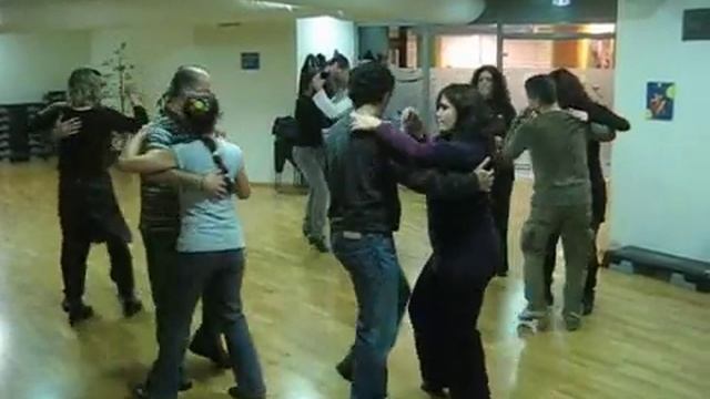 "Rueda BACHATA" aprés 5mois de cours смотреть онлайн