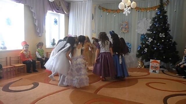 танец кукол МБДОУ "Детский сад "Вишенка"с. Красное" смотреть онлайн