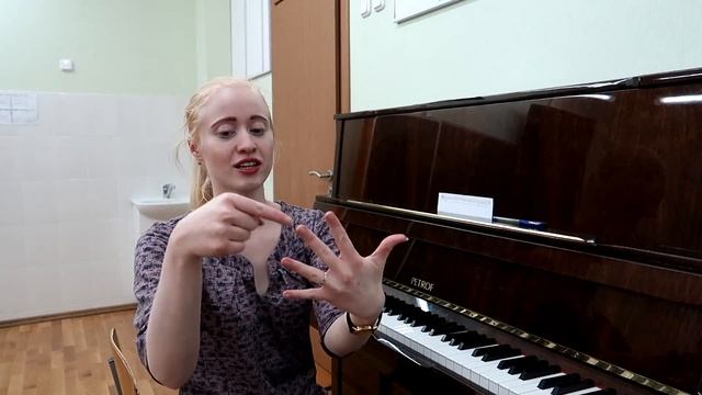 ПЛАВАЮТ УТЯТА: красивая несложная песенка. Разучиваем с учителем. Уроки сольфеджио смотреть онлайн