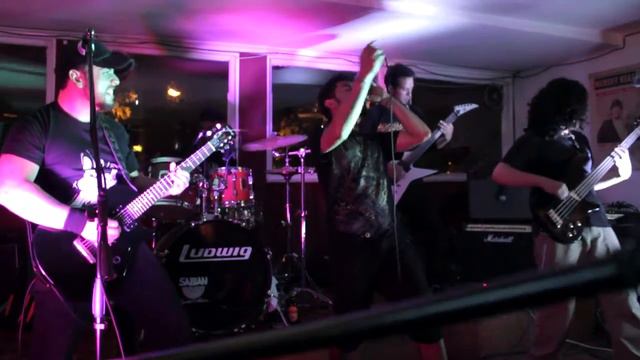 MADNESS OVERDOSE - "REINFORCEMENTS (Fill in the Gaps)" - EN VIVO BCR EXPOROCK 2014 смотреть онлайн