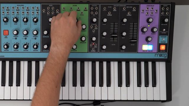 Ambient jam with Moog Matriarch, Novation AFX Station, Hologram Microcosm, and Eventide Space смотреть онлайн