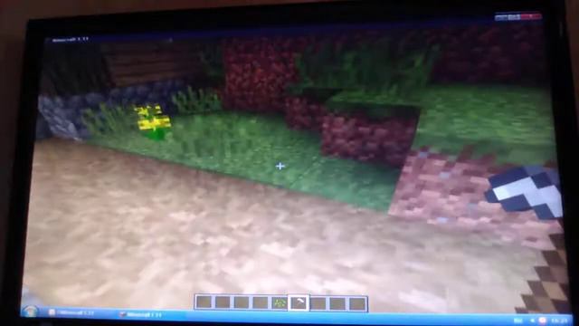 Жадный мэр не даёт жителям войти его дом смотреть онлайн